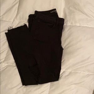 American Eagle Black Cropped Ripped Skinny Jeans